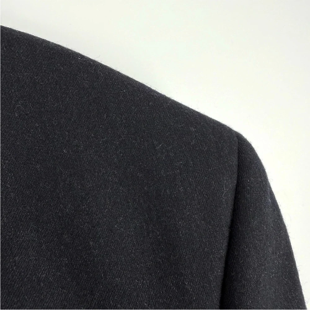 Jos A Bank Wool Cashmere Blazer Mens Size 44R Navy Blue Classic Sport Coat